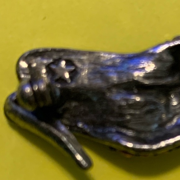 Pin - Picture 3 of 3